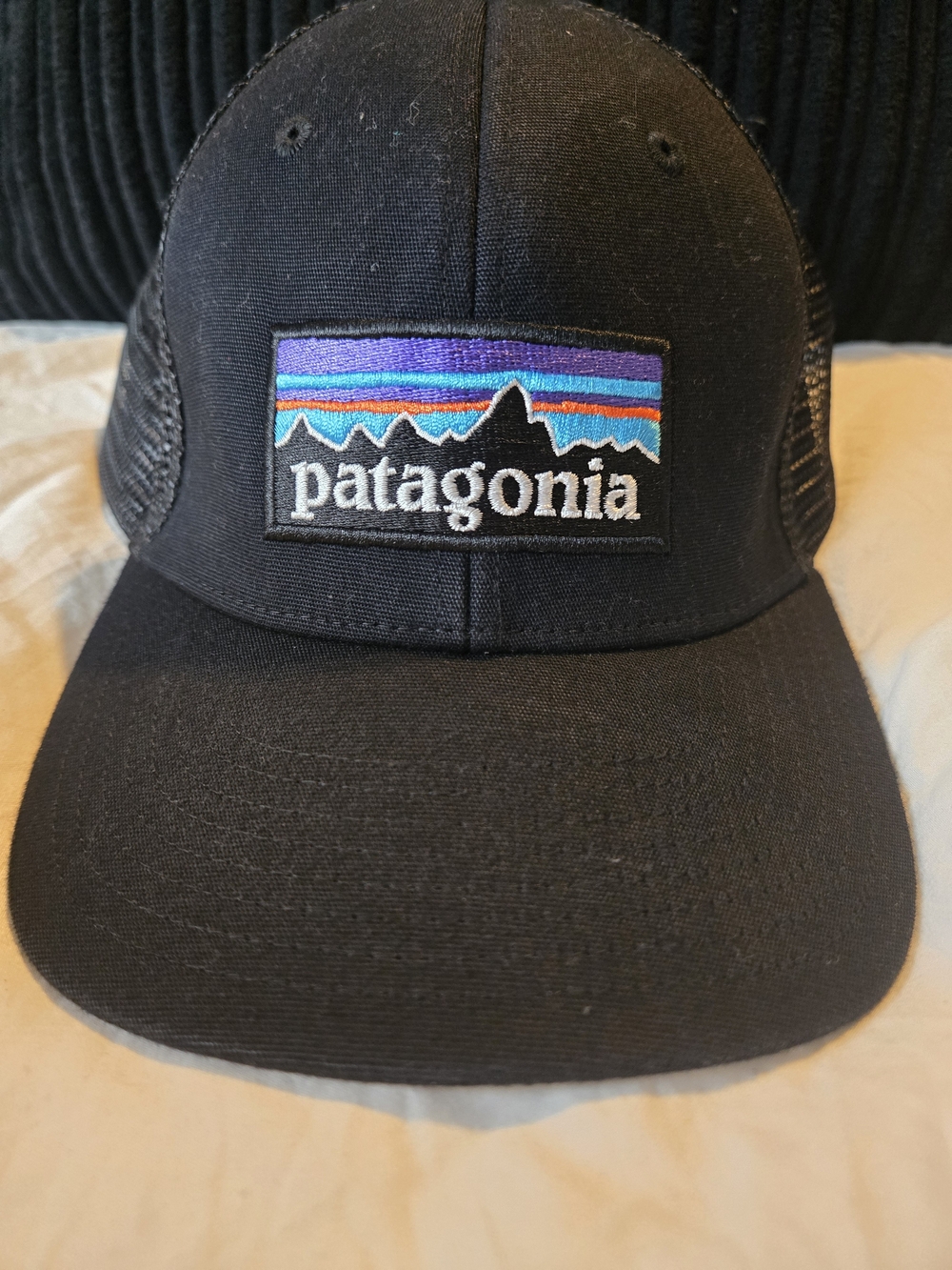 Patagonia P-6 Logo Trucker Hat Black Snapback Mesh One Size
